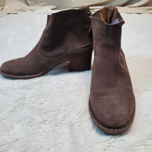 Ugg Brown Suede Bandara Romantic Boho Classic Bohemian Heeled Ankle Boot 8.5 - Picture 1 of 10